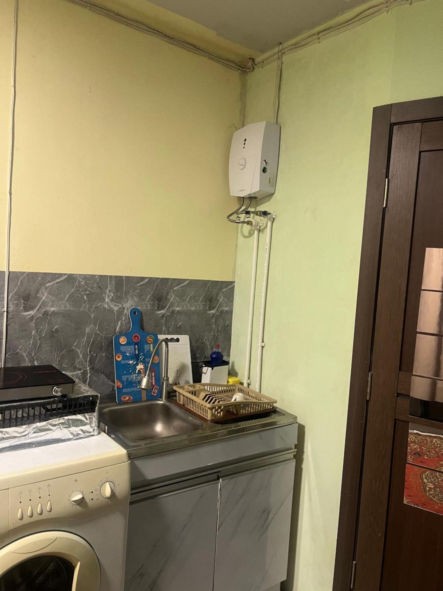 Vahe'S Family Guest House Front エレバン エクステリア 写真